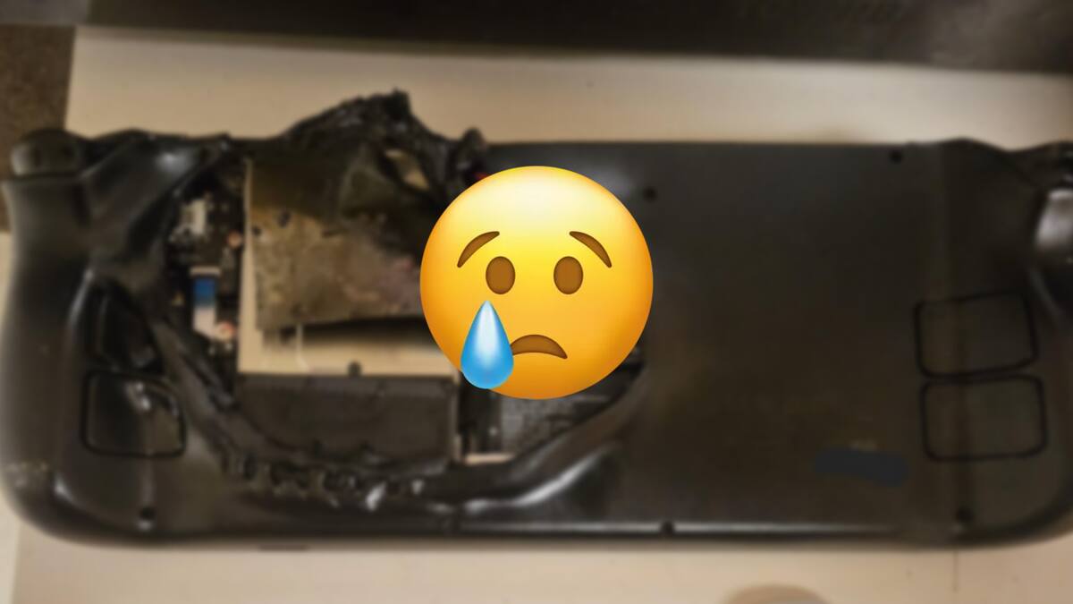 La PC portátil quedó muy dañada tras el incidente y una imagen lo demuestra