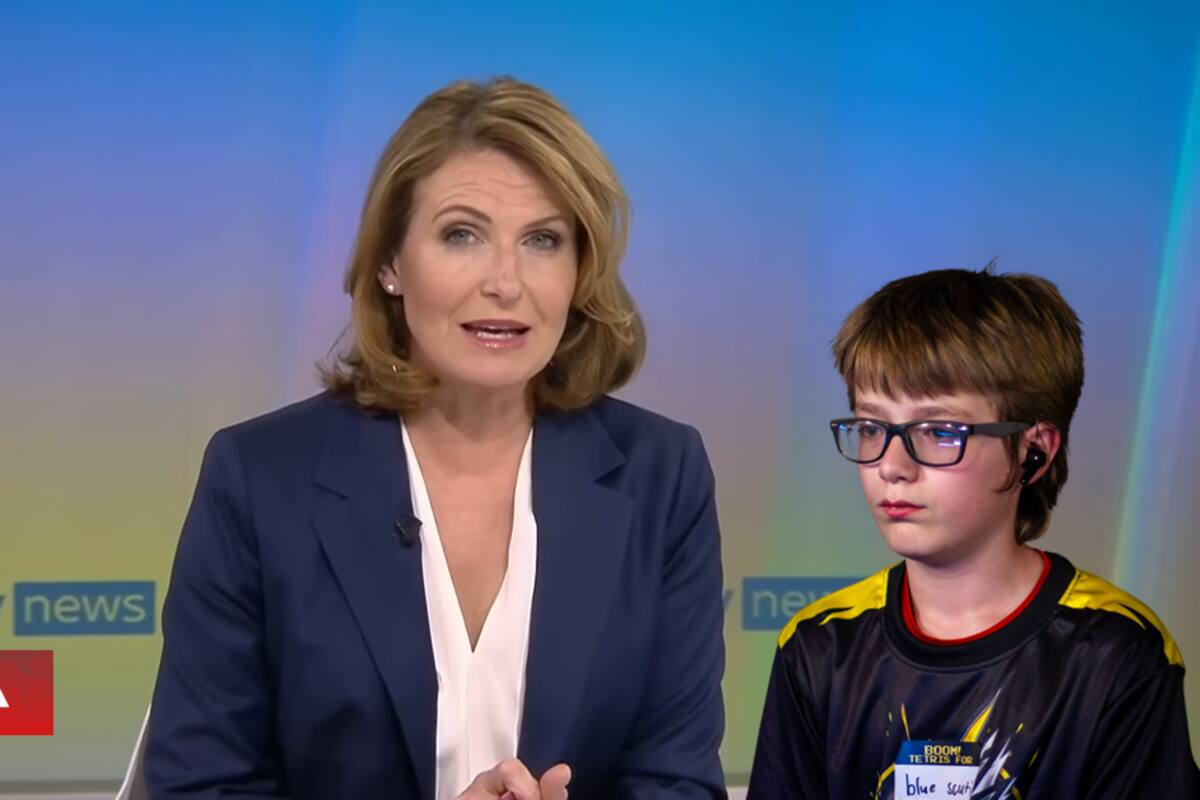 Presentadora de noticias menosprecia récord de niño de 13 años en Tetris "como madre, te diría alejate de la pantalla, sal afuera, y toma aire fresco"