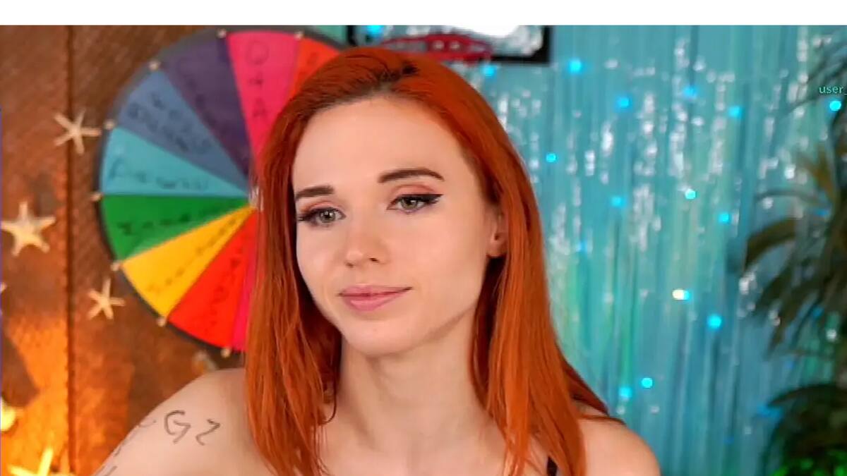 La popular streamer y pionera de la moda Hot Tub ya no recibe dinero de los anuncios