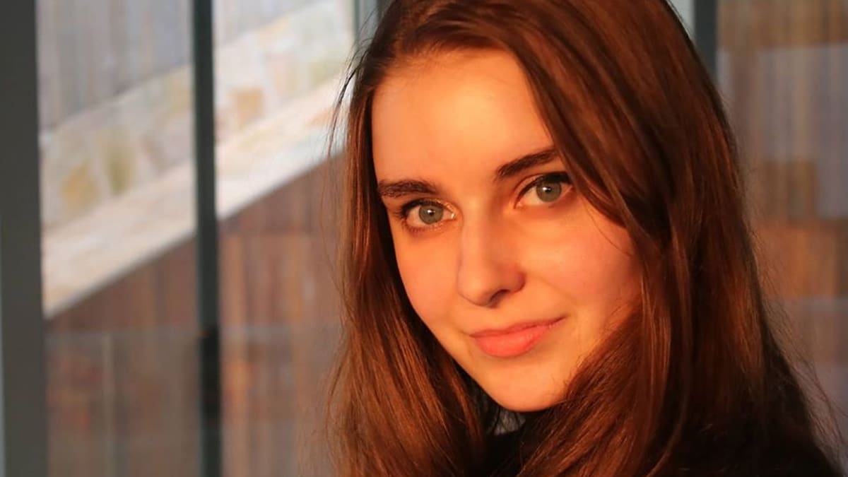 La streamer Loserfruit llegará con un atuendo y un emote al Battle Royale