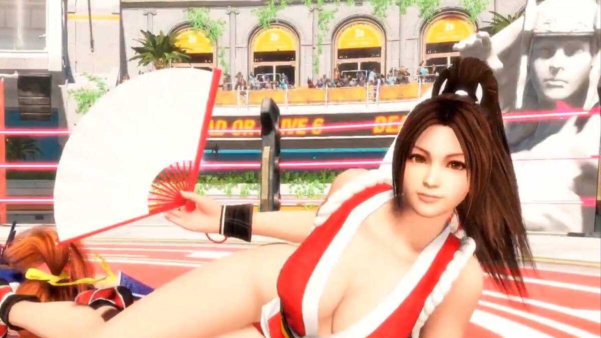 Las 2 bellas peleadoras contarán con varios atuendos sexis