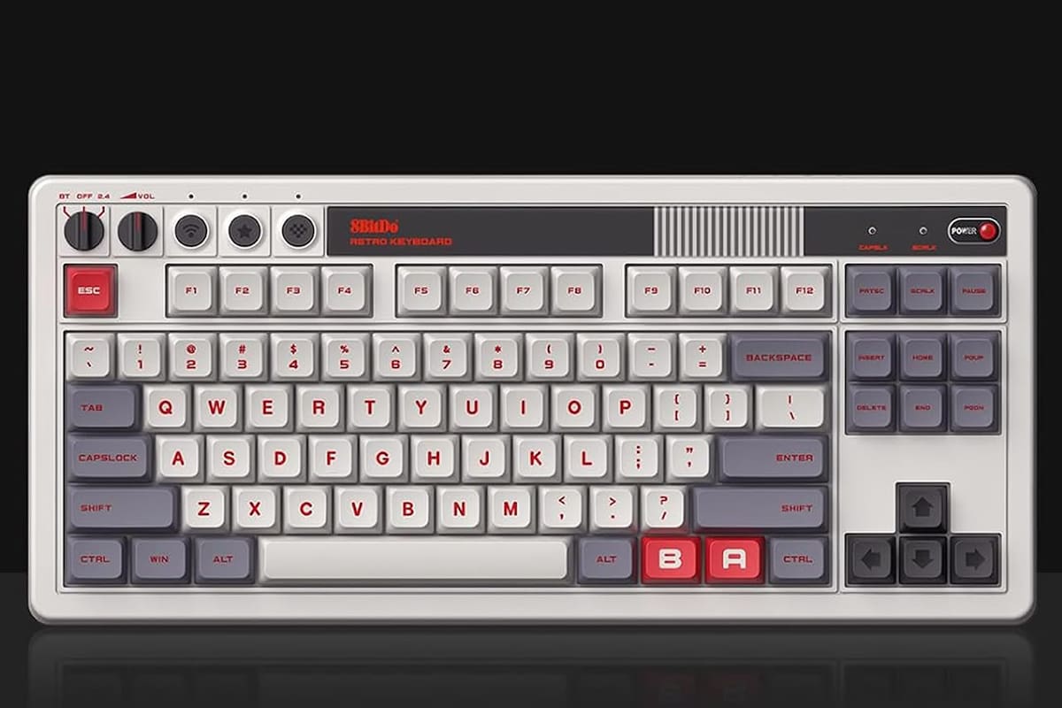 Estos teclados mecánicos inspirados en el gaming de los 80 le darán un toque retro a tu PC