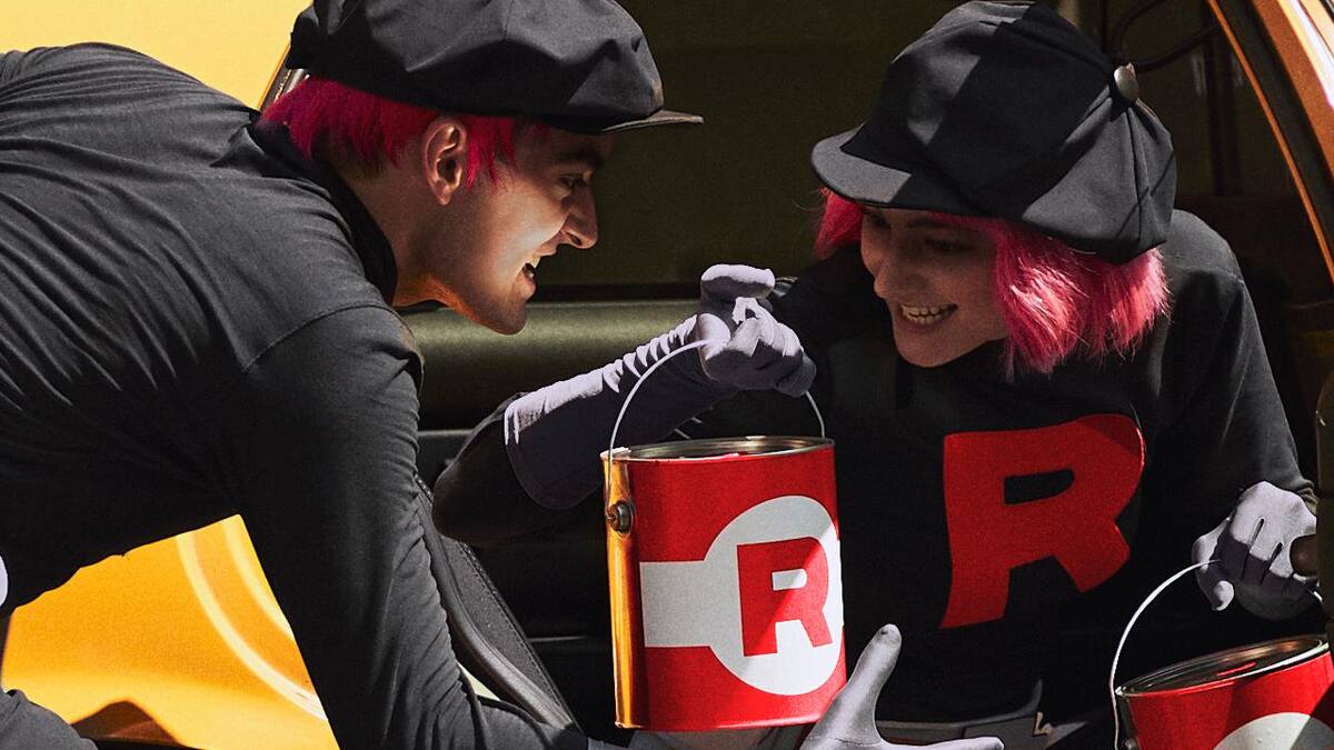 Los villanos vandalizaron material promocional del juego para móviles