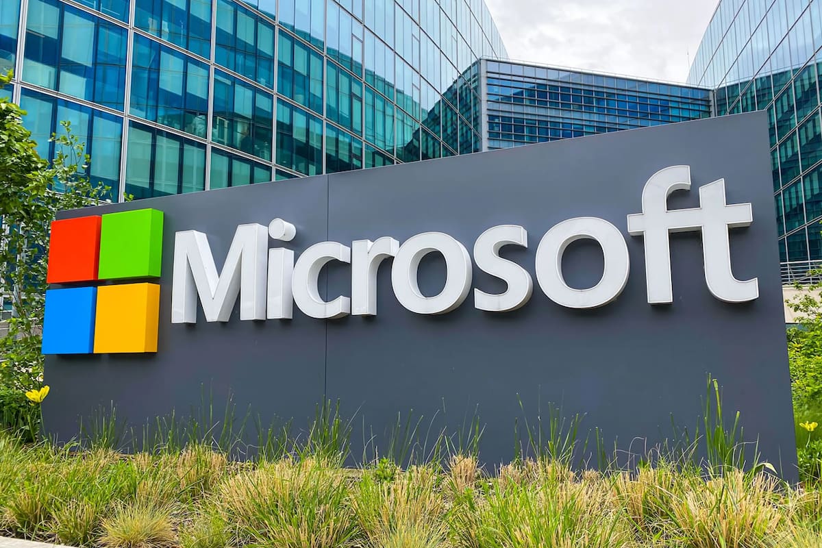 Microsoft endulza recorte de personal y ofrece retiro voluntario a más de 60 mil trabajadores, incluyendo XBOX, 27% de su plantilla total