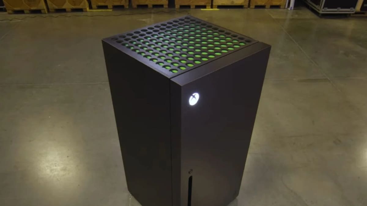 Miembro de la compañía quiere saber si estás interesado en comprar el aparato electrónico de la marca