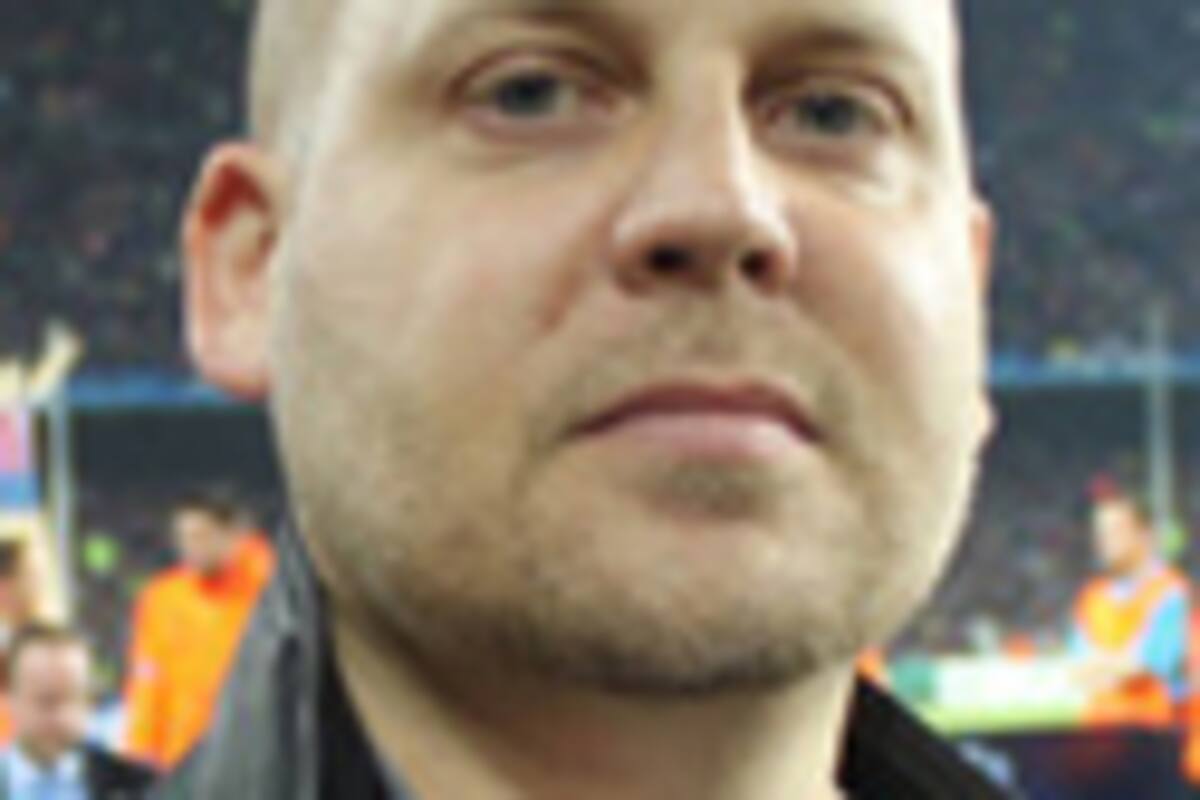 PES arremete contra FIFA