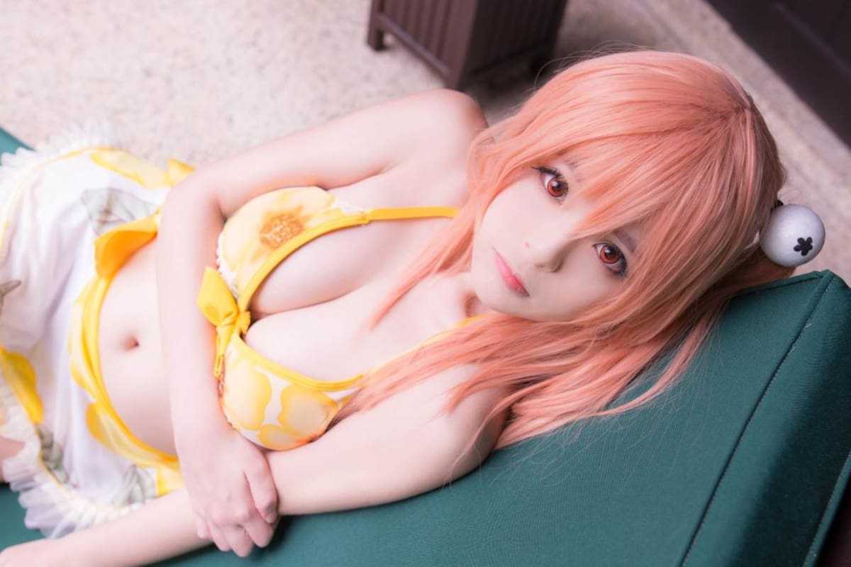 Esta Honoka de Dead or Alive luce bastante real y bien en cosplay