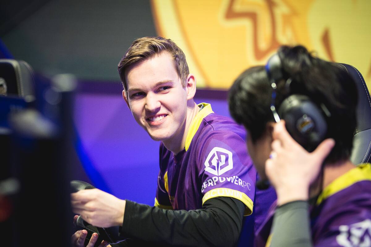 Santorin, KonKwon y Pekin Woof se unen a la escuadra de FlyQuest