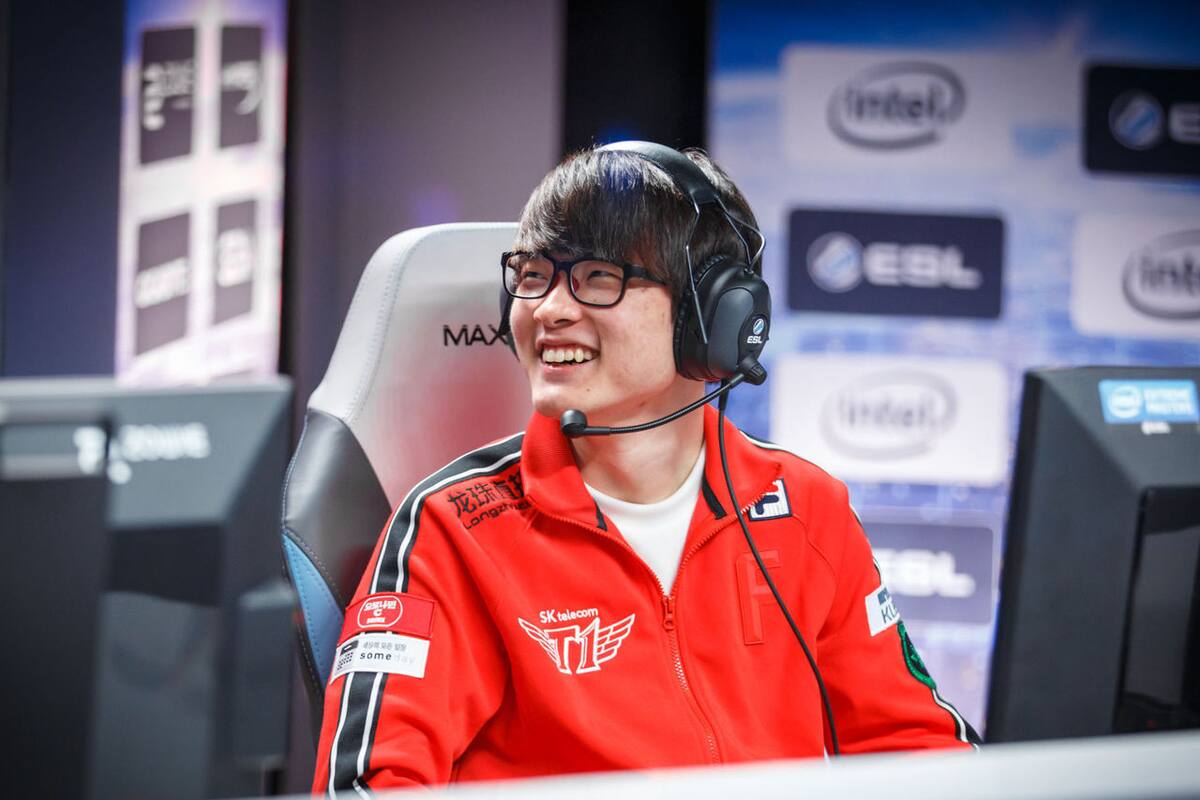 Estrellas de SKT divirtieron a su audiencia con 1v1s en sus primeros días stremeando en Twitch.tv