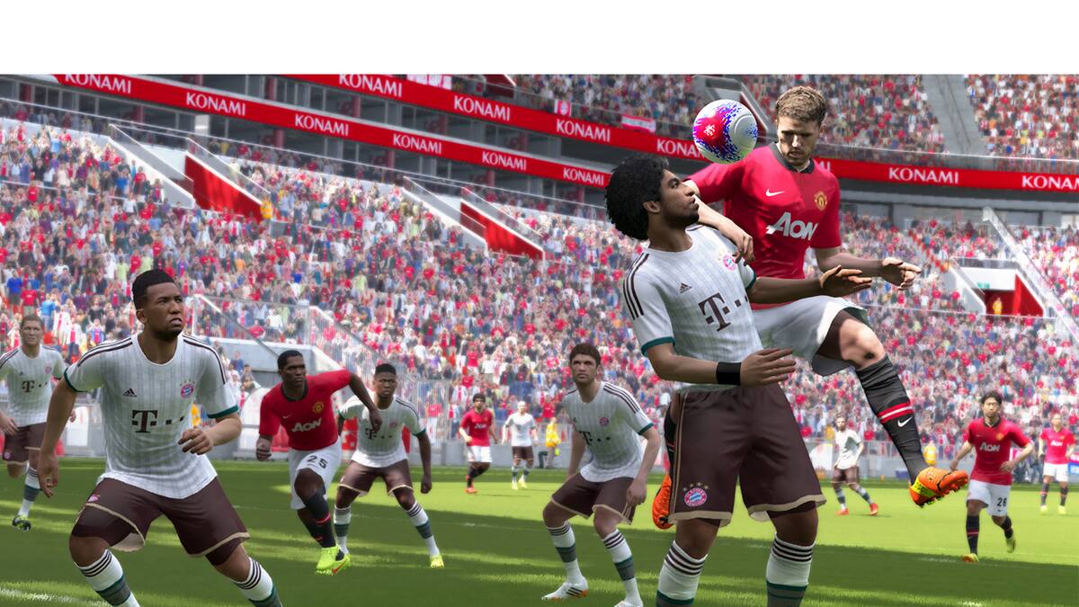 PES 2015 nuevamente en el podio, FIFA 15 le sigue