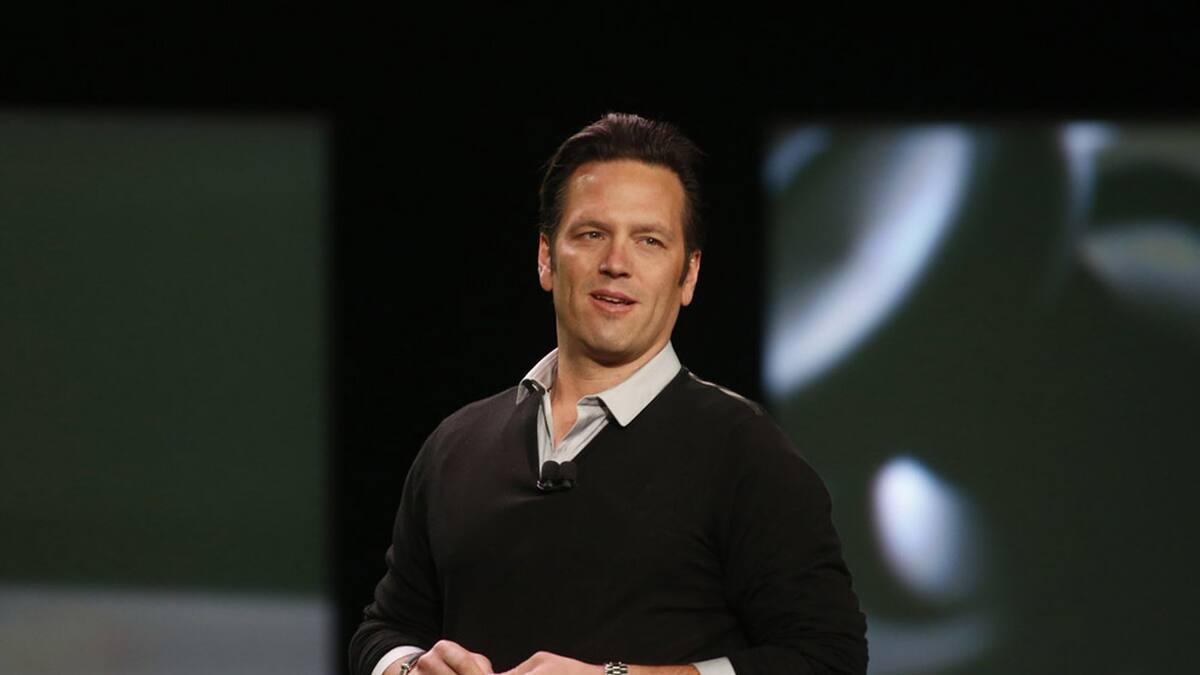 Phil Spencer mostró un trailer y destacó la precisión del mando