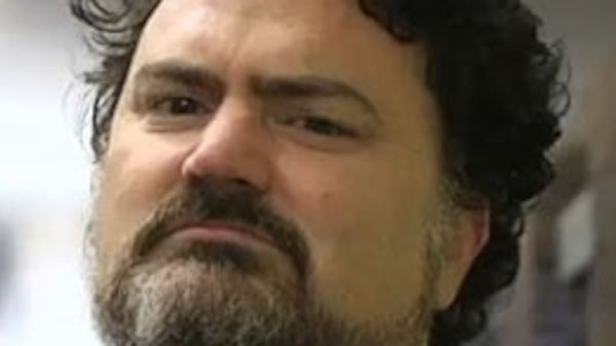 Presidente de Double Fine encara fuertemente a la industria