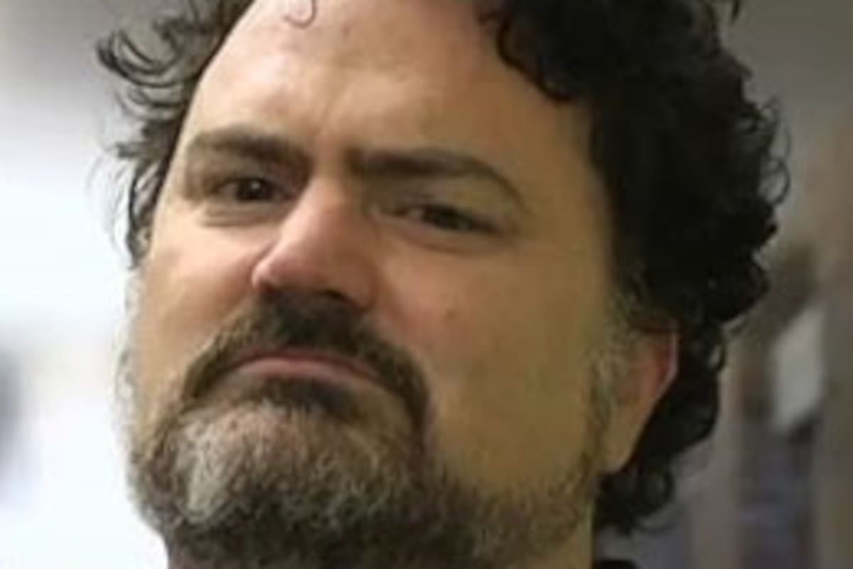 Tim Schafer: "Dejen de despedir a sus empleados una vez que sus juegos estén listos"