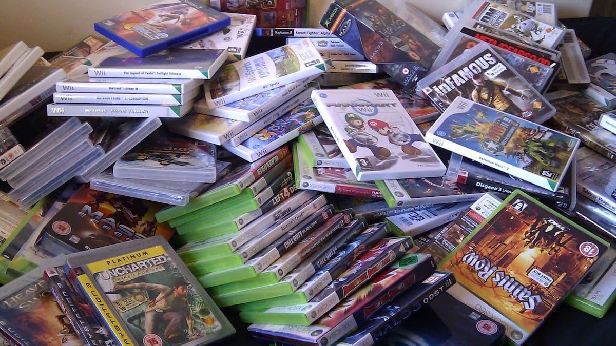 Reportan declive en ganancias en juegos en formato físico