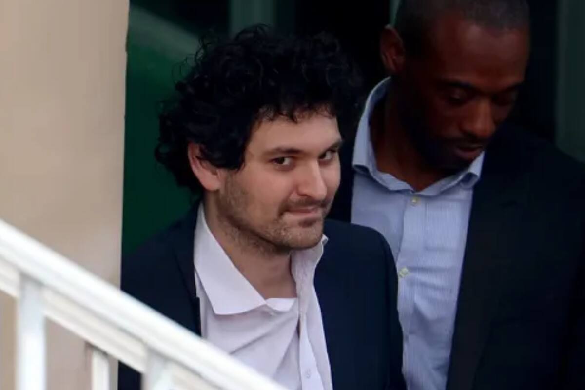 Fundador de FTX liberado tras pagar fianza de $250 MDD; ahora vivirá con sus padres