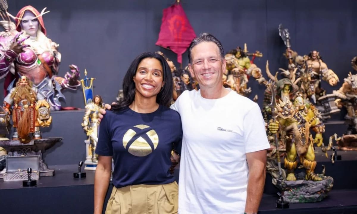 Sarah-Bond-y-Phil-Spencer.jpg
