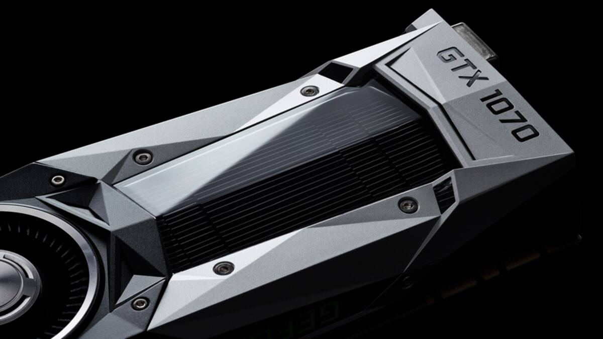 Se posiciona un poco más adelante de la Titan X y es más rápida que la GTX 970