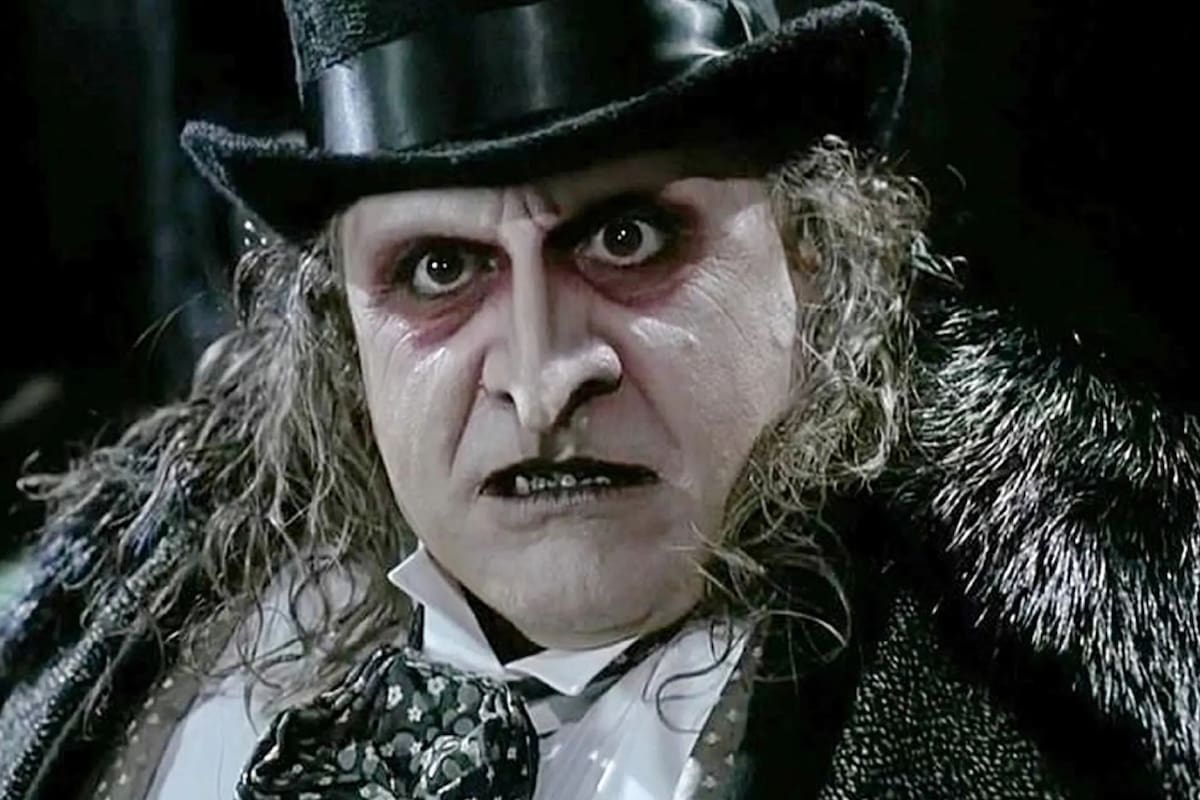 Danny DeVito, El Pingüino en Batman Returns, quiere volver al universo DC