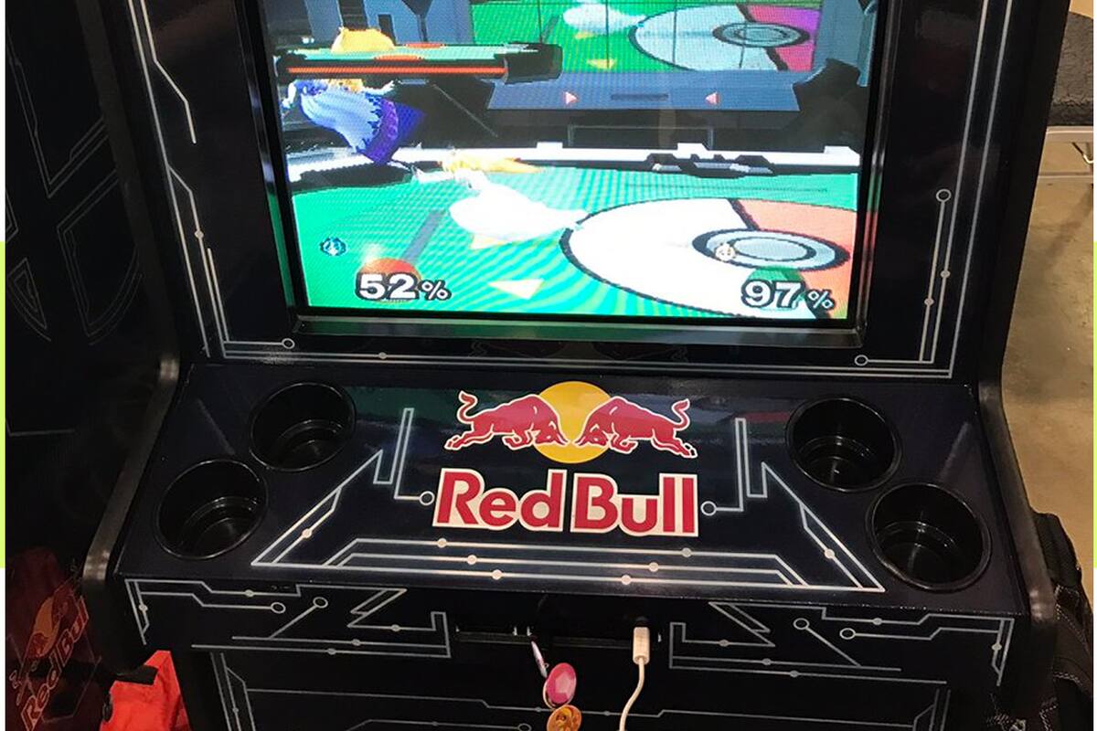Construyen geniales arcadias de Super Smash Bros. Melee