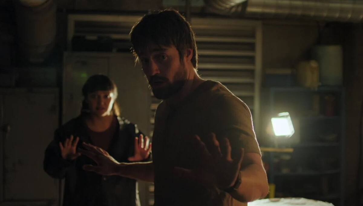 The-Last-of-Us-Owen-y-Mel.jpg