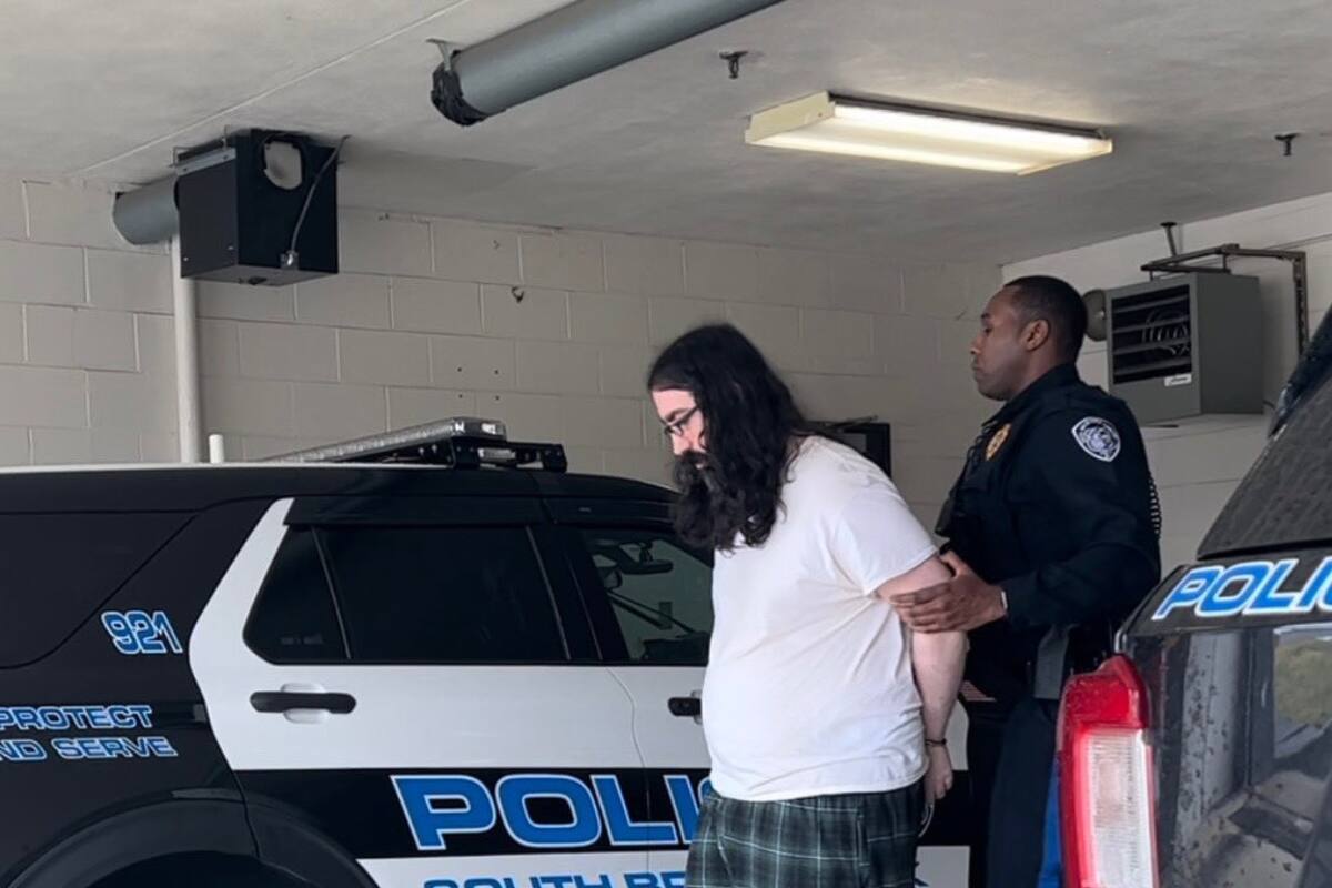 4chan user arrested at his mom's house for planning a crime "in Minecraft"