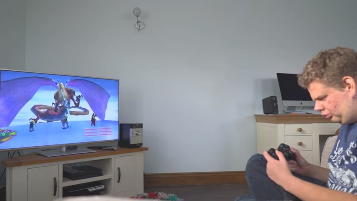 Toby Ott nació sin ojos pero eso no le impide disfrutar el hobby