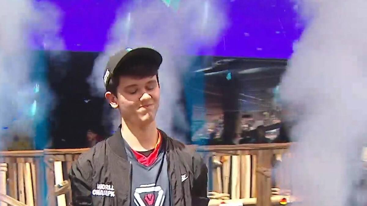 Todo el mundo quiere el pellejo de Bugha en el Battle Royale