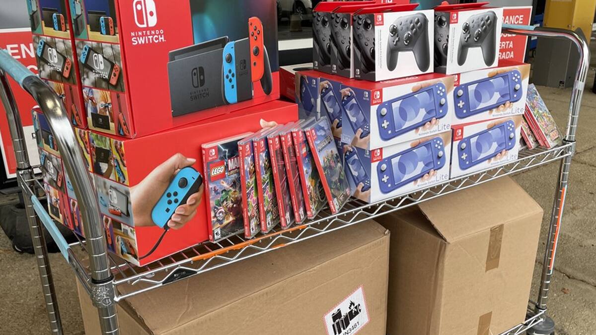 Tras invertir en acciones de GameStop y obtener ganancias, esta familia sacó su lado más altruista
