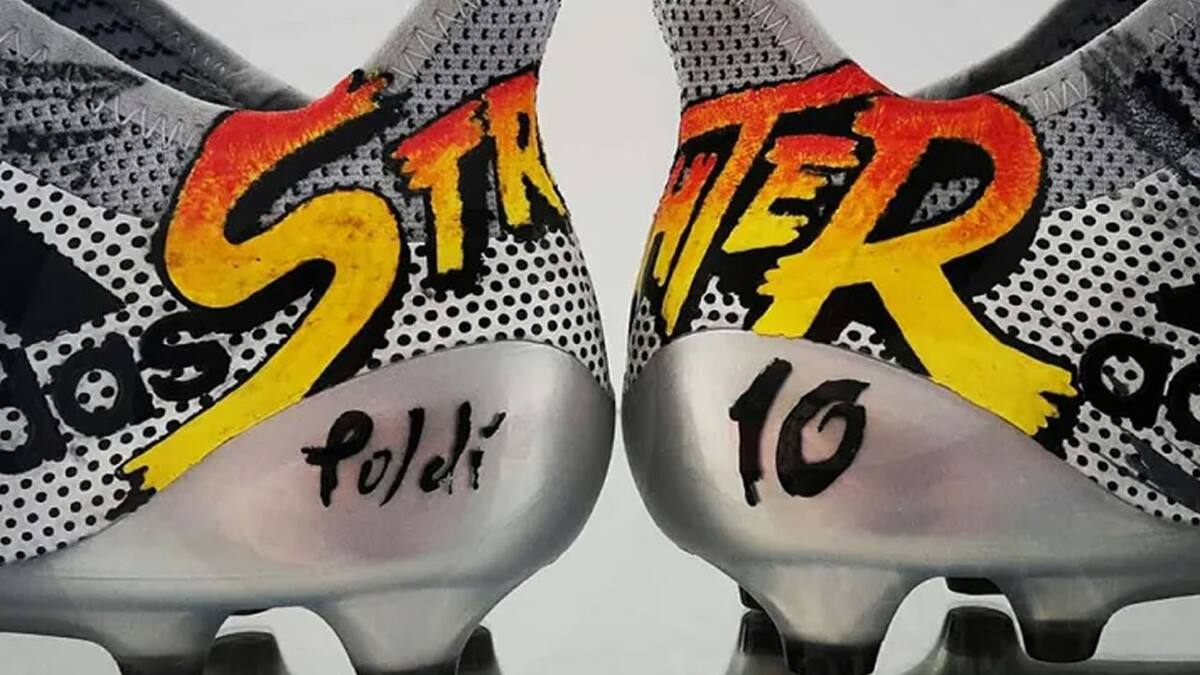 Un artista cumplió el deseo del futbolista alemán, Lucas Podolski