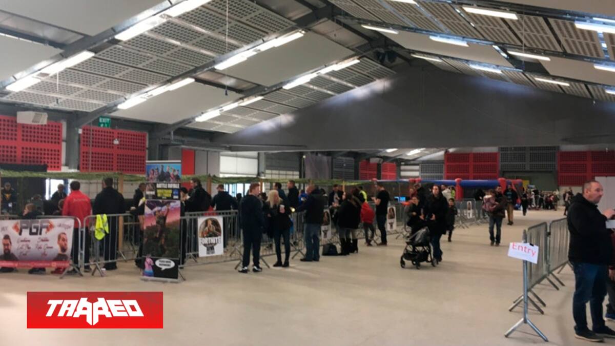Un evento reunió en un salón prácticamente vacío a decenas de fanáticos