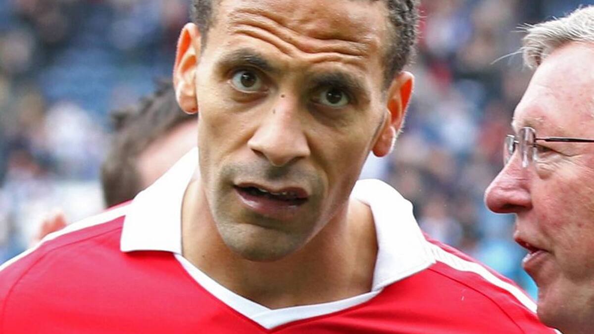 Una confusión hizo que Rio Ferdinand jugará en contra de la marca de Sony