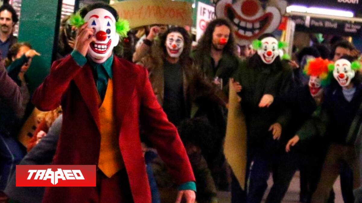 ‘’We are all Clowns’’ apareció entre grafitis en los muros de la ciudad