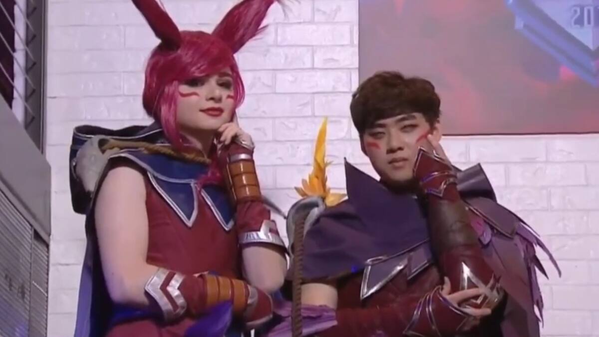 Ya lo conocen, el jugador profesional sabe encantar con su arte de cosplay